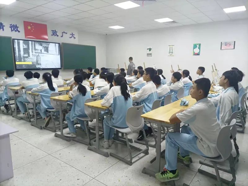 兩會期間，關(guān)切近視問題，青少年近視防控已經(jīng)迫在眉睫！